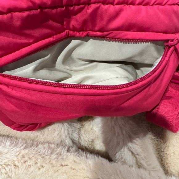 Lou & Grey Quilted Cross Body Bag in Deep Pink - Picture 4 of 6